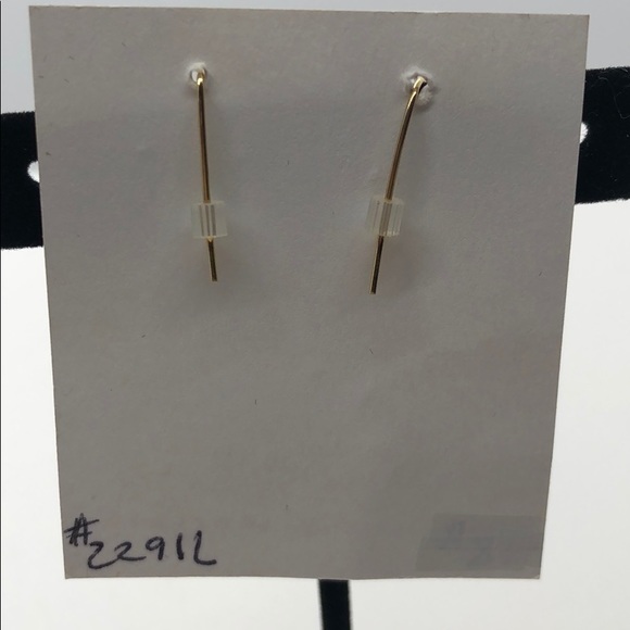 Pam Older Earrings - Picture 4 of 4